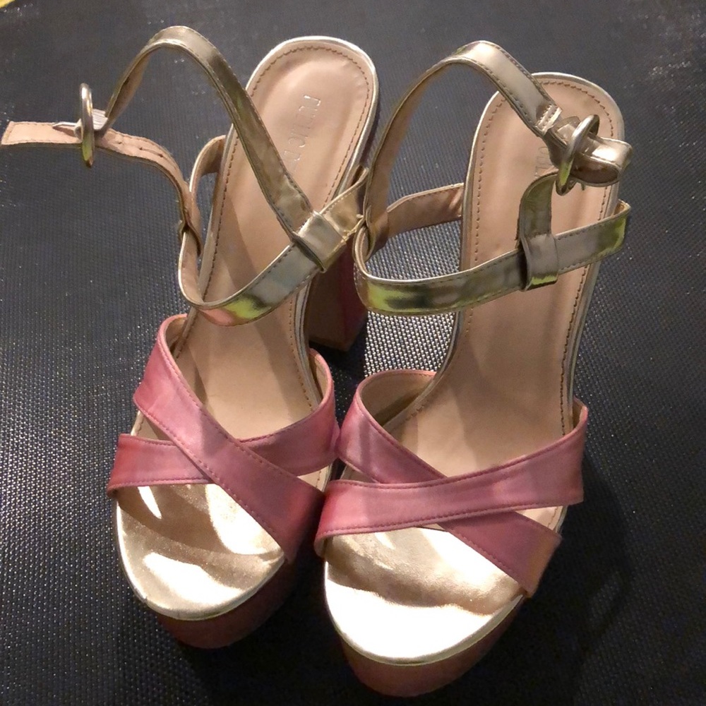 New Public Desire Pink Platform Heels size 5